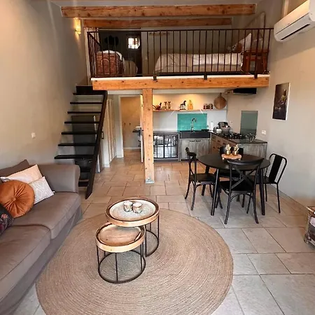 Apartment Le Mouron Rouge