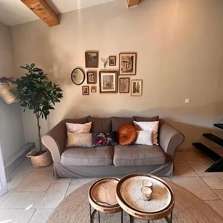 Apartament Le Mouron Rouge *