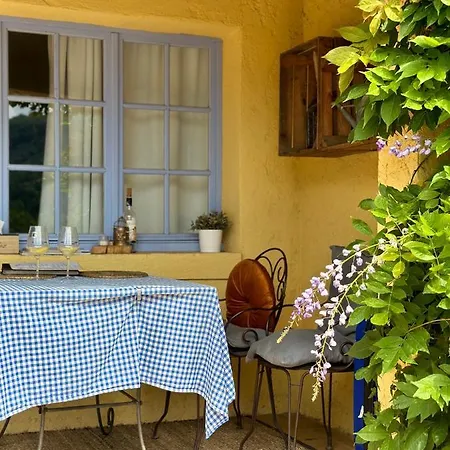 Apartment Le Mouron Rouge *